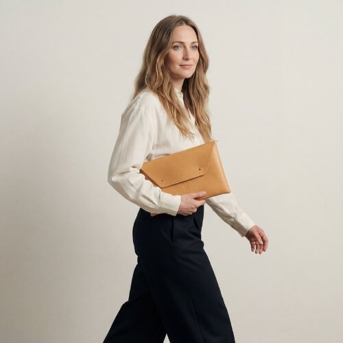 Manuel Dreesmann envelope clutch big